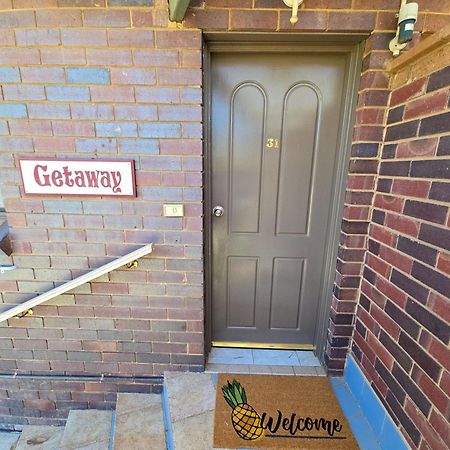 Tumut Valley Motel Pet Friendly Eksteriør bilde
