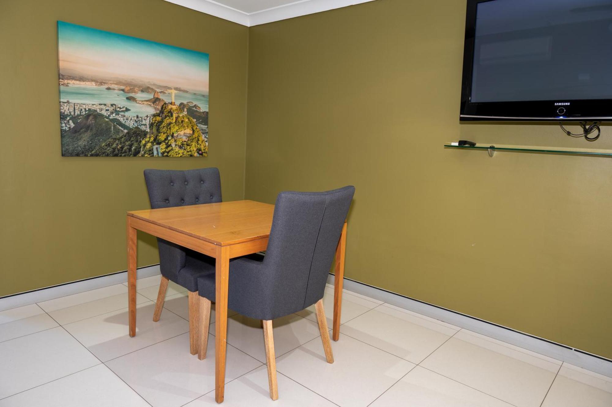 Tumut Valley Motel Pet Friendly Eksteriør bilde
