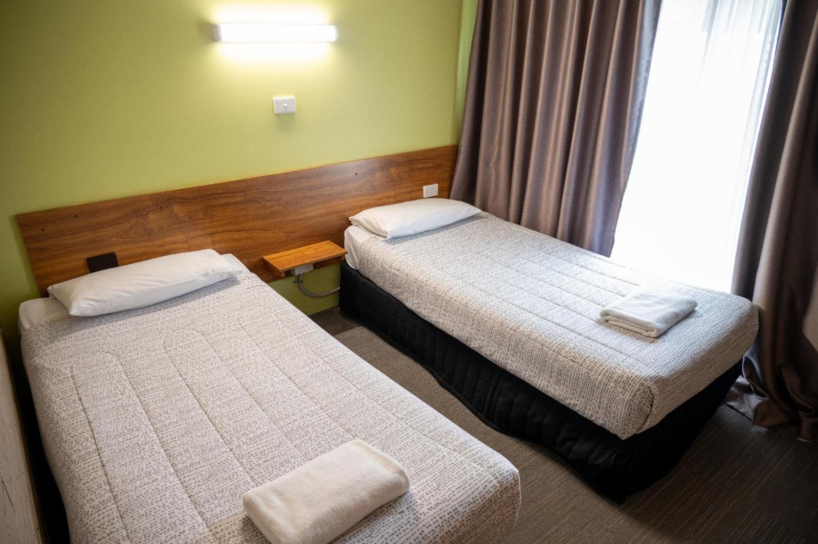 Tumut Valley Motel Pet Friendly Eksteriør bilde